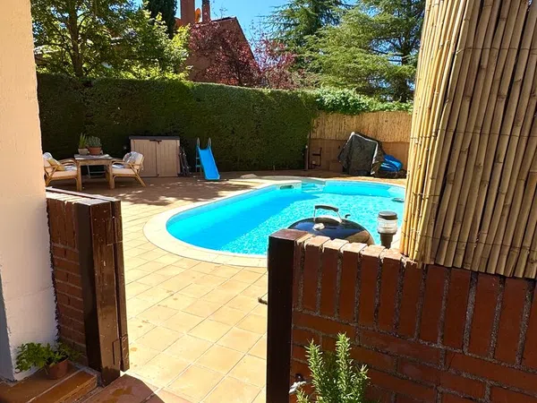 Chalet adosado en Colonia, Colonia - Foto 24