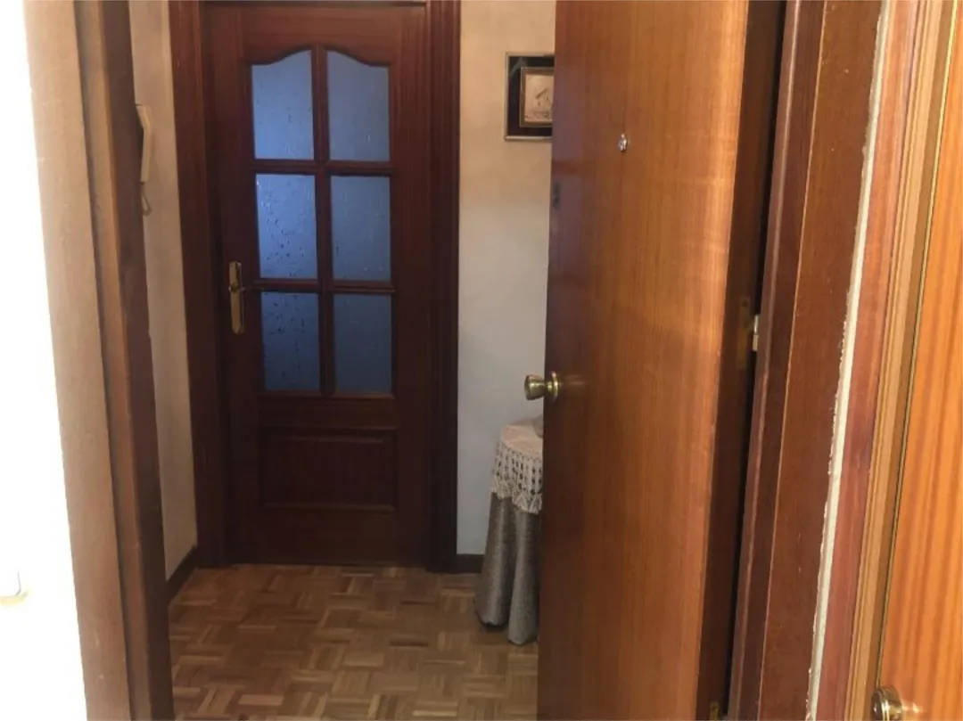 Piso en  Calle Algaba 9