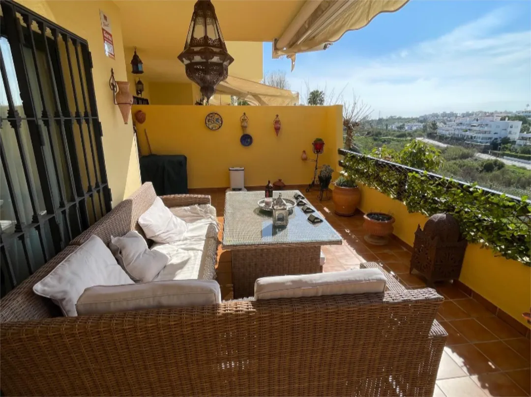 Piso en  Calle Alcaucín 1 - Foto 2