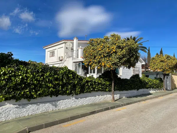 Casa o chalet independiente en Calle Palacio Valdés, 6 - Foto 2