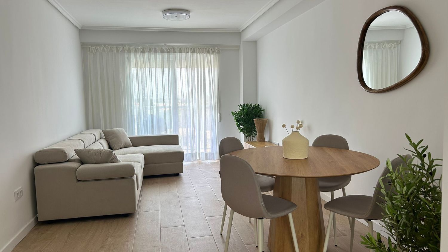 Piso en calle de José Andreu Alabarta, 13 - Foto 1