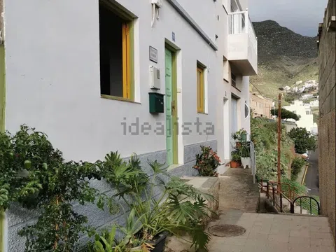 Casa independiente en calle Manuel Ravina, 77