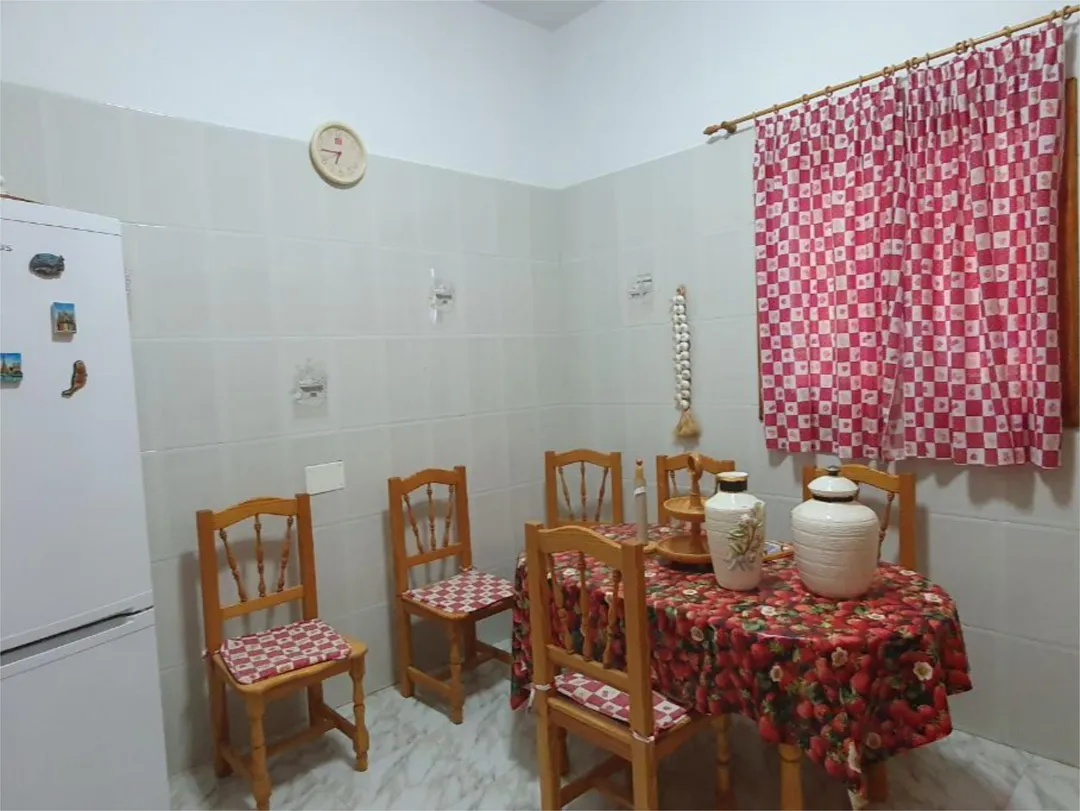 Casa adosada en  Calle el Llano 13 - Foto 10