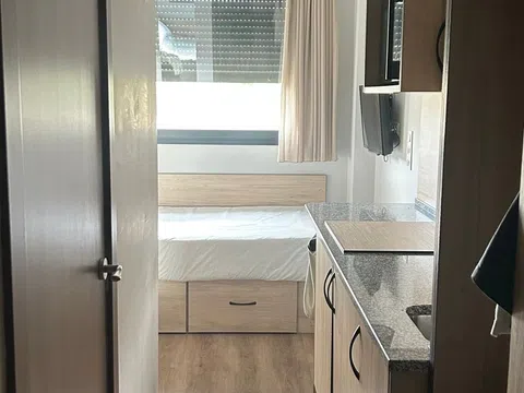 Estudio en avenida Nehemias, 26