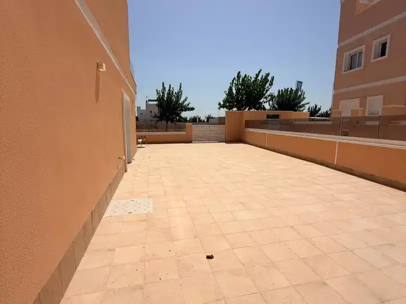 Casa adosada en  Avenida Monte de lo 12 - Foto 3