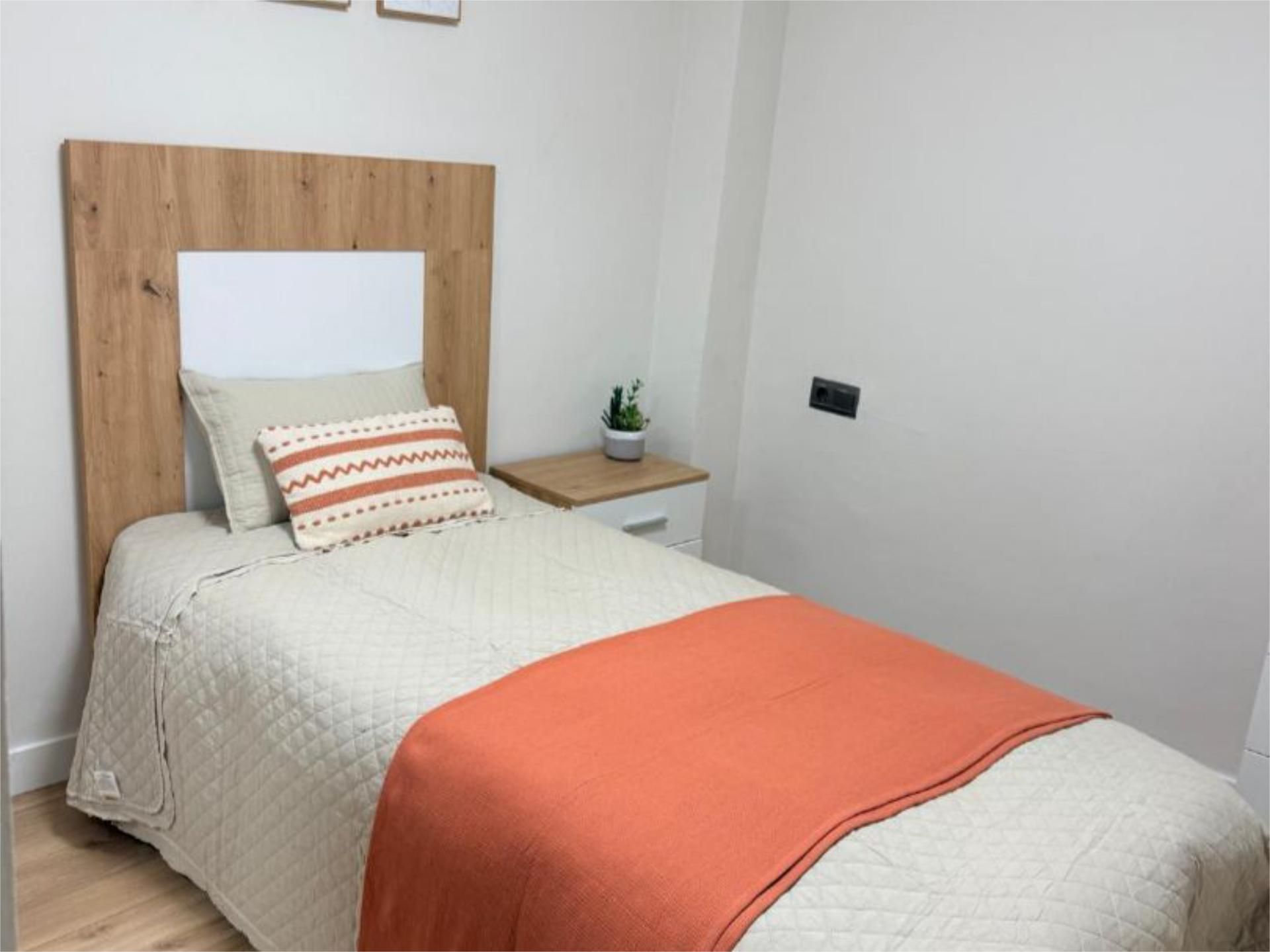 Piso en  Calle Valladares 1