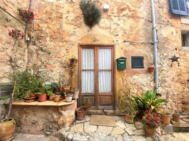 Chalet en ESPORLES - Foto 1