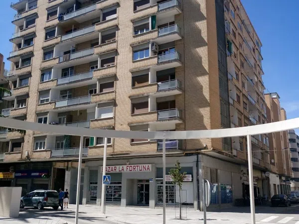 Piso en Paseo Ramón y Cajal, 21, Sto.Domingo y S.Martín, Sto.Domingo y S.Martín - Foto 1