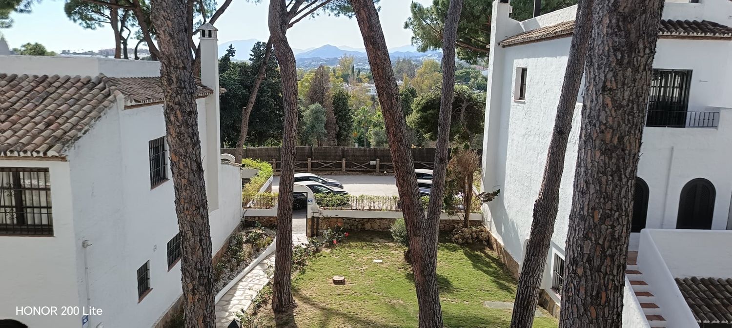 Piso en Urbanización Los Pinos de Aloha, 1 - Foto 1