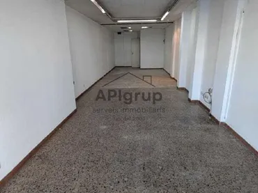 Local comercial en Sabadell - Foto 1