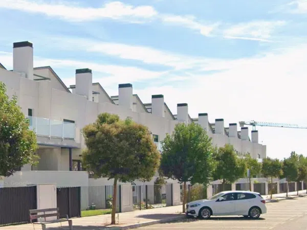Chalet adosado en Calle Justino Azcarate, 60 - Foto 4