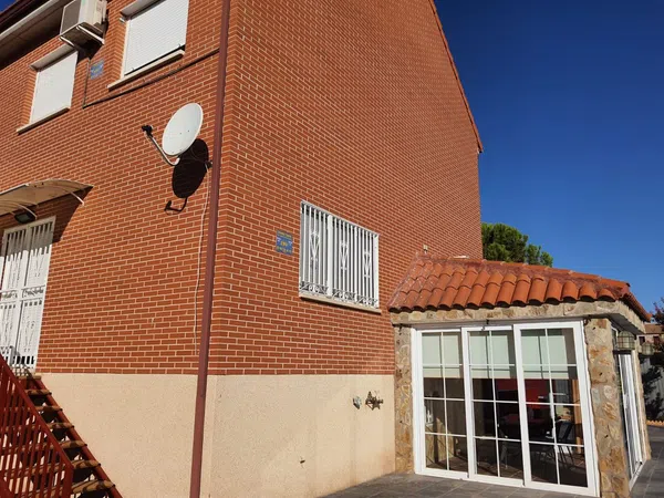 Chalet pareado en Calle Begonias, 5 - Foto 3