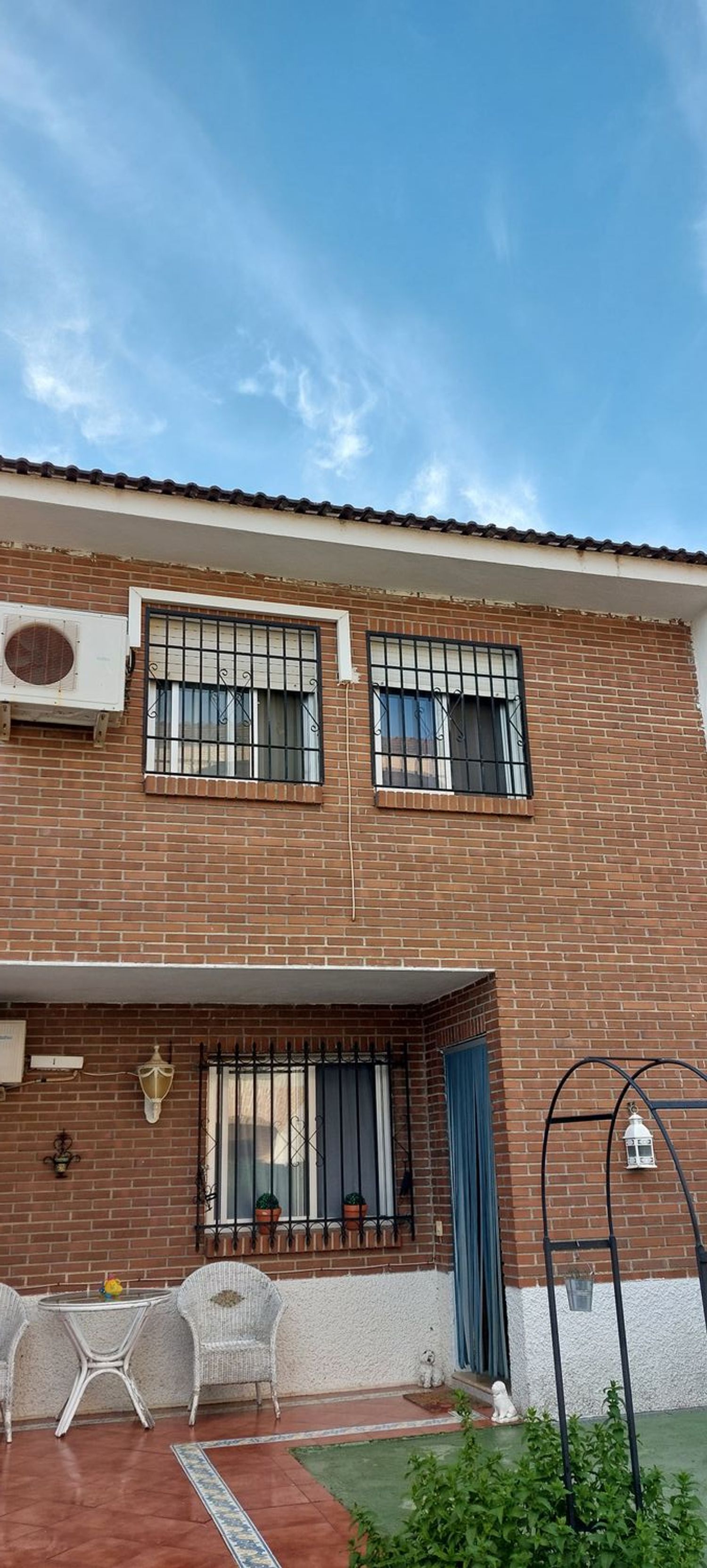 Chalet adosado en Cazalegas - Foto 2