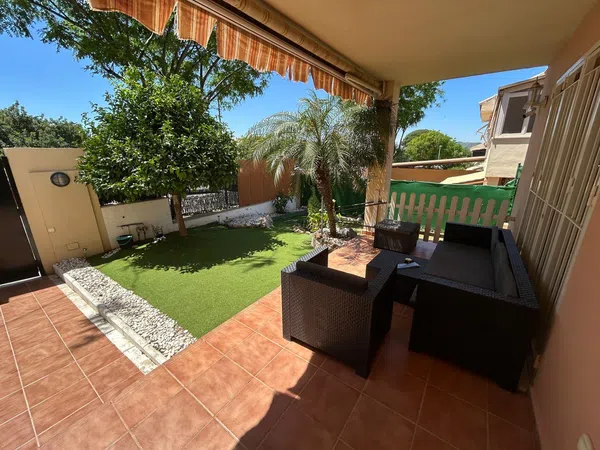 Chalet adosado en Avenida Finca Taralpe, 12, Pinos de Alhaurín, Pinos de Alhaurín - Foto 1