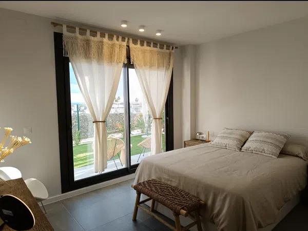 Chalet pareado en calle Pintores, 9 - Foto 4