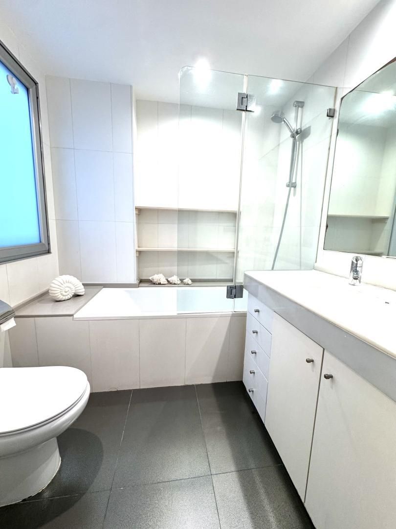 Piso en  Rúa de Ramón Cabanillas 1 - Foto 9