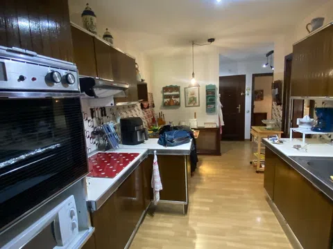 Piso en avenida Claveles, 23
