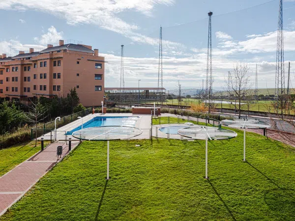 Piso en calle de la Estación de Chamartín - Foto 1