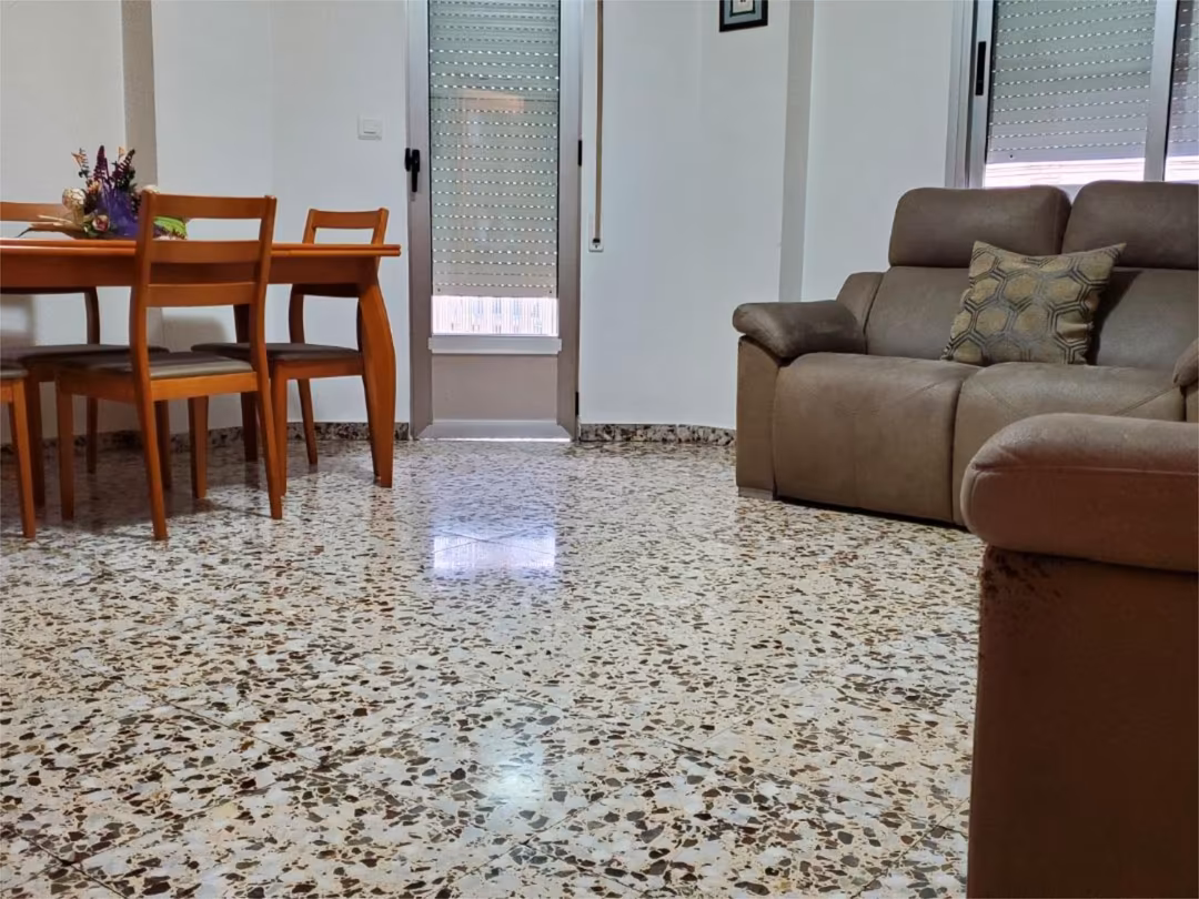 Piso en  Avenida Reyes Católicos 68 - Foto 2