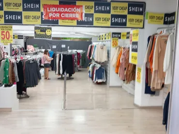 Local comercial en  Carrer de Santa Creu 6 - Foto 2