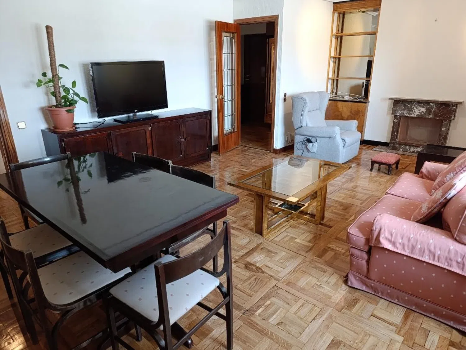 Piso en calle de Fermín Caballero, 56 - Foto 4