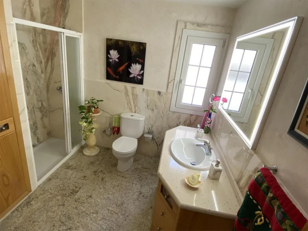 Chalet en  Avenida de la Democracia 39 - Foto 20