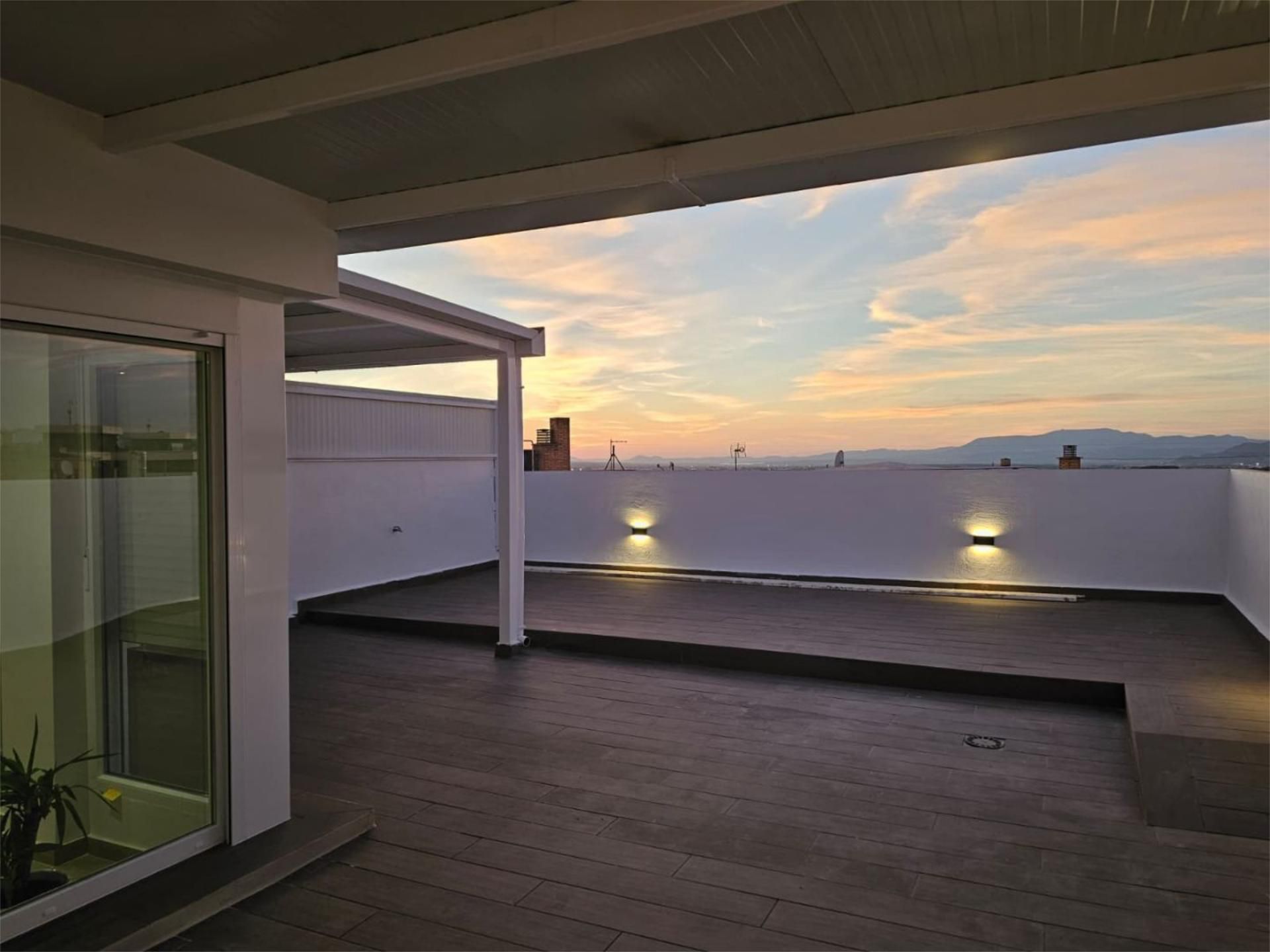 Ático en  Camino de Ronda 57 - Foto 2