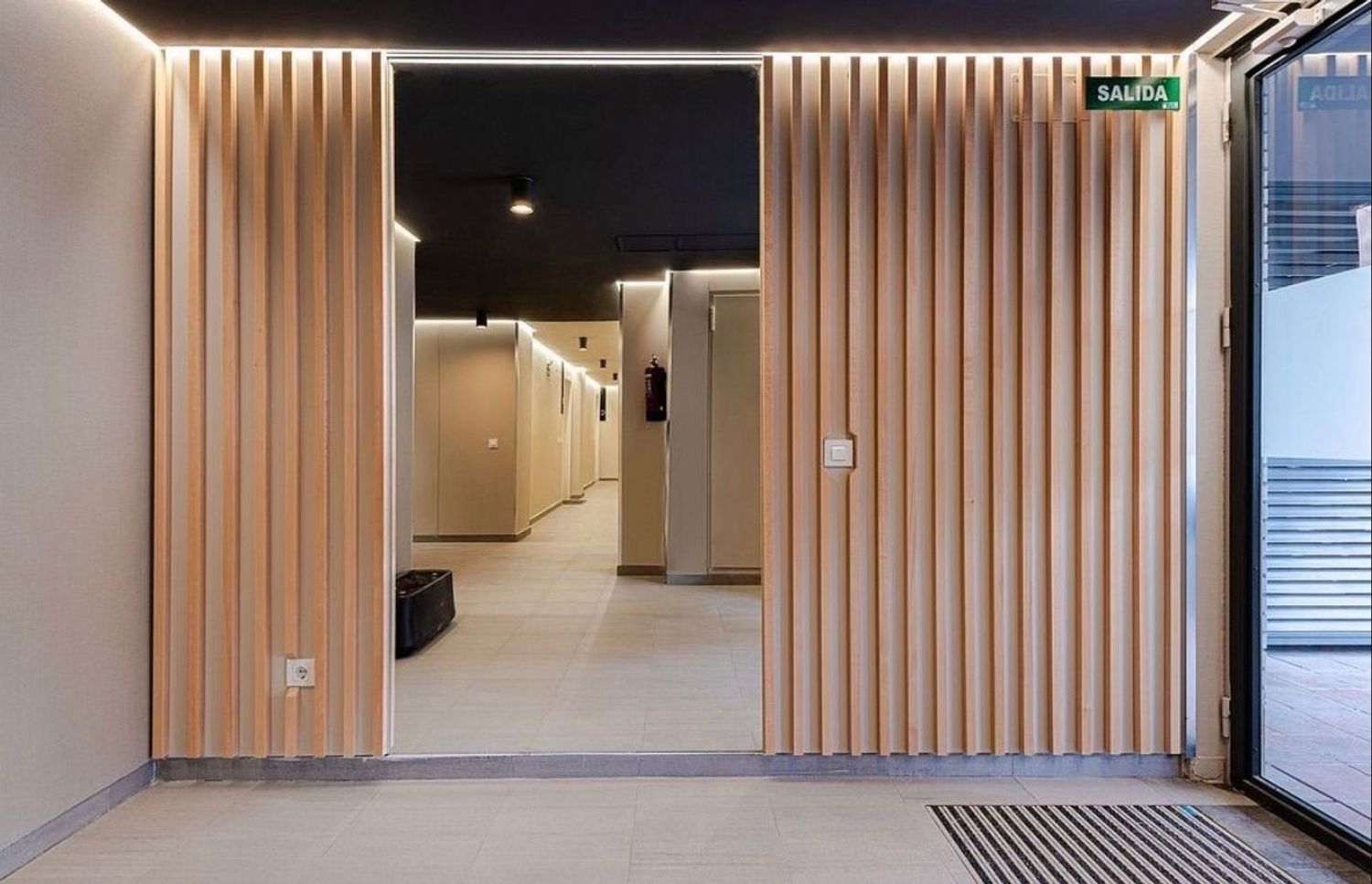 Piso en avenida de Castilla y León, 9 - Foto 1