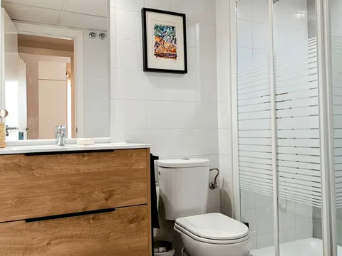 Piso en avenida Kansas City, 96