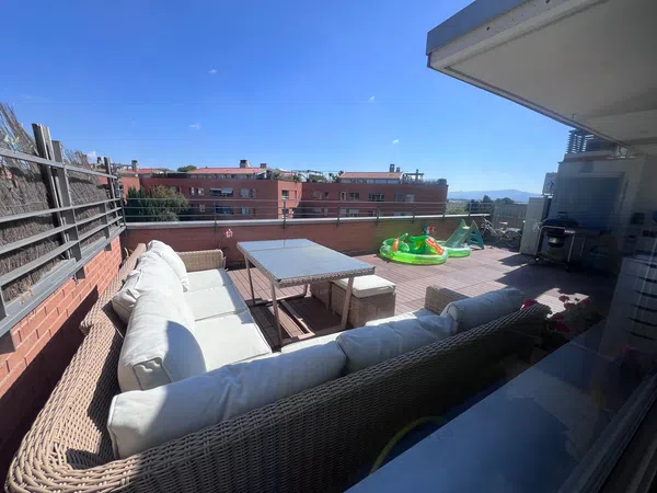Dúplex en calle d'Adrià Gual, 18