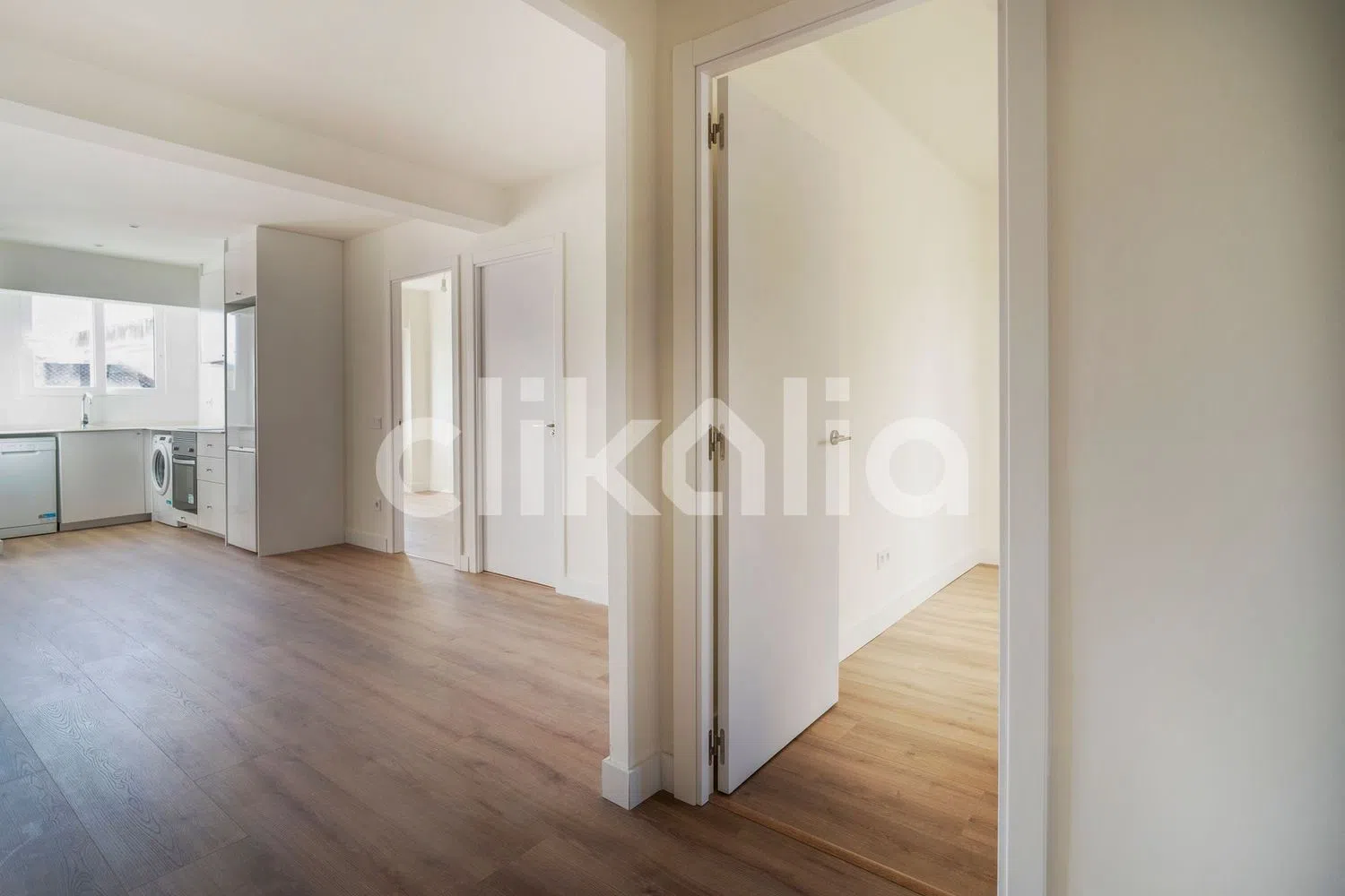 Piso en calle Ramón y Cajal - Foto 7