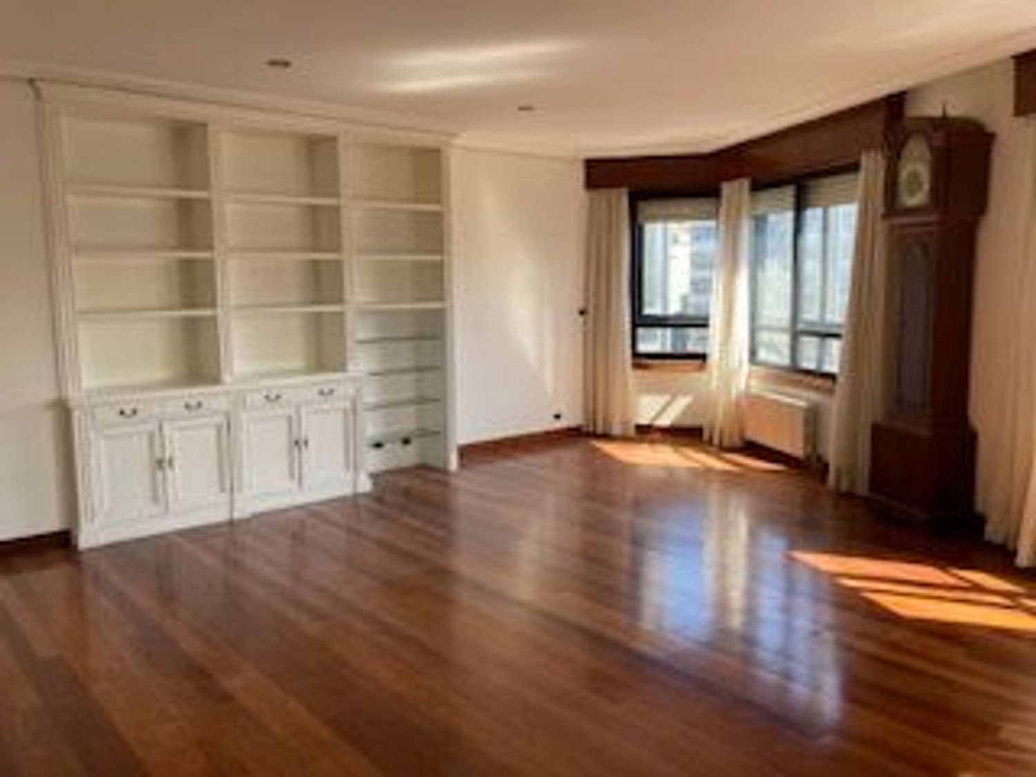 Piso en calle de Álvaro Cunqueiro, 15 - Foto 1