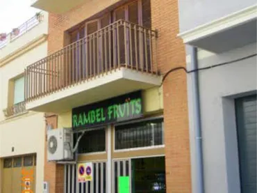 Chalet en lado Mercado Central y Pl. Cataluña - Foto 2