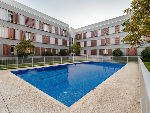 Piso en avenida de La Rioja