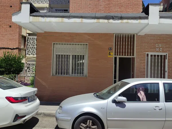 Estudio en calle Belianes, 1