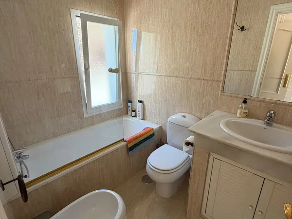 Chalet adosado en Calle Macizo Central, Cerrado de Calderón - Hacienda Paredes - Foto 17