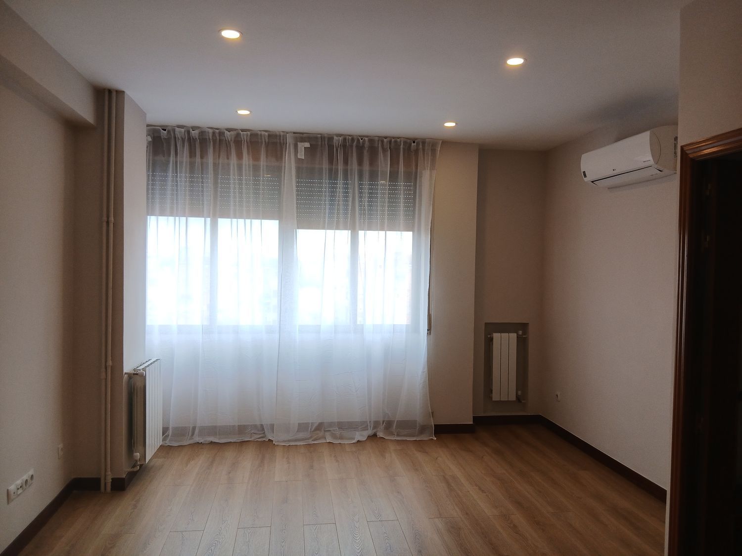 Piso en calle de Valderrey, 3