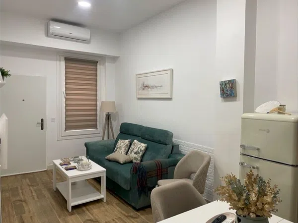 Estudio en calle San Vicente, 3