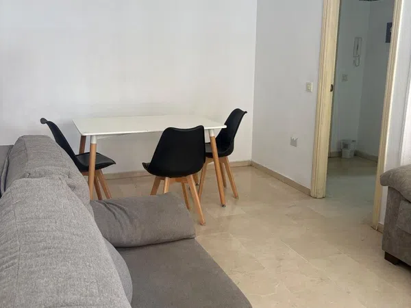 Piso en Alameda de Capuchinos - Foto 5