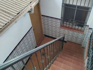 Casa adosada en  Avenida de los Almogávares 36 - Foto 4