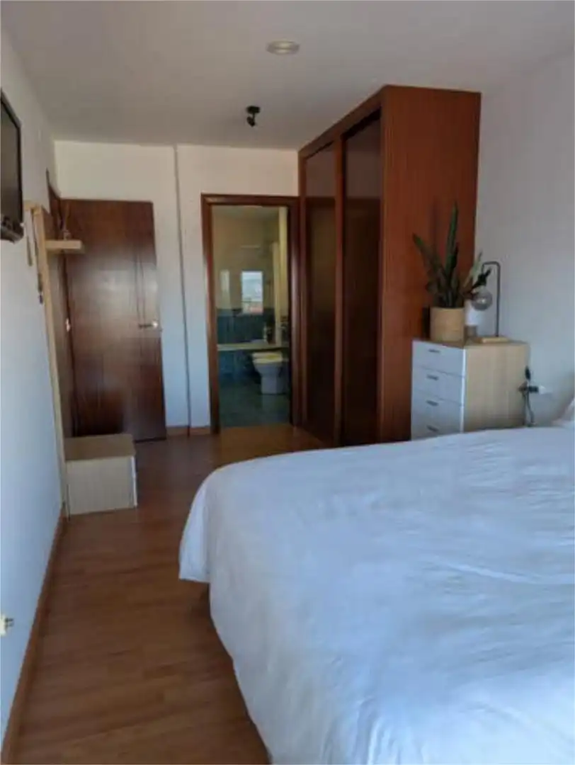 Piso en Avenida Fernando Conde - Foto 4