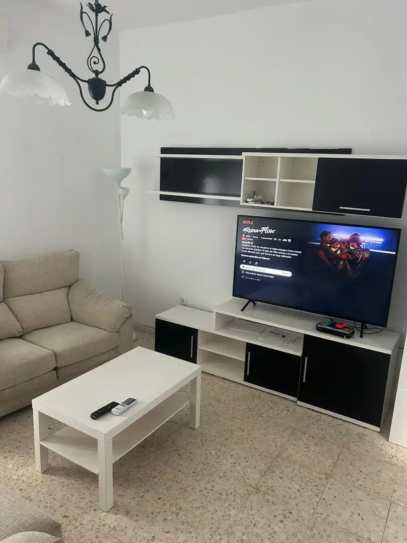 Apartamento en  Calle las Cortes 13 - Foto 2