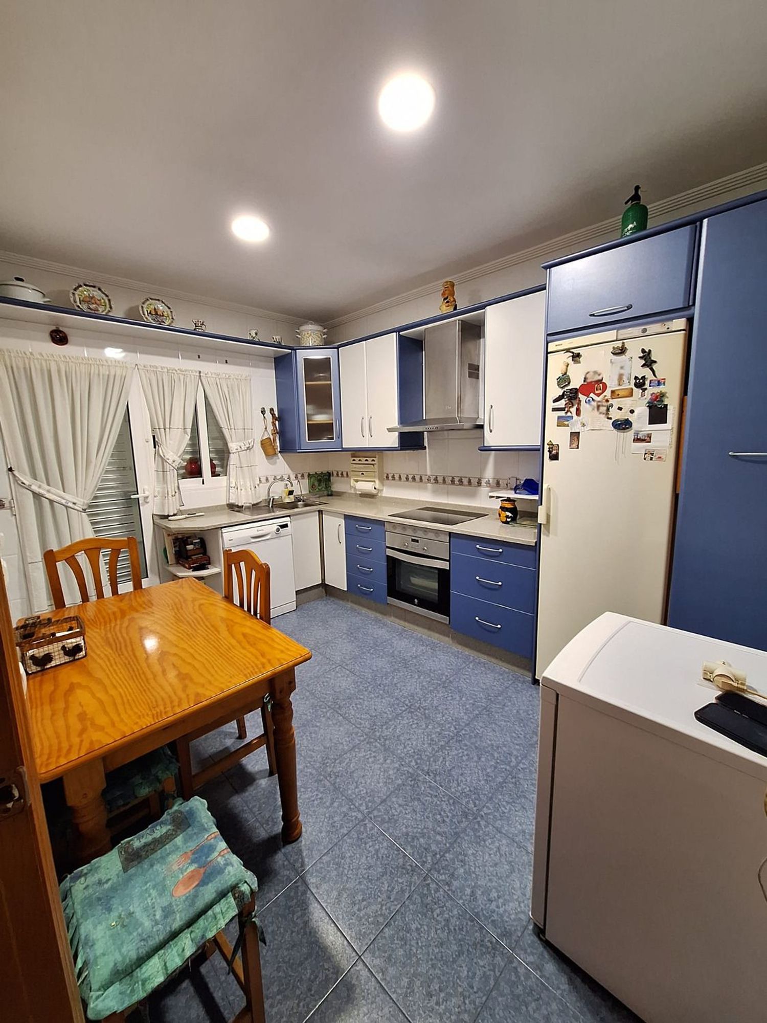 Chalet adosado en calle Cronista Carlos ValCarcel, 1 - Foto 5