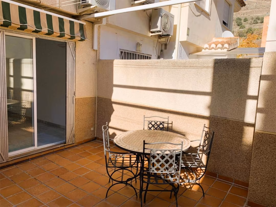 Casa adosada en  Calle el Calar 12 - Foto 2