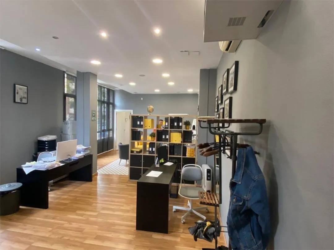 Piso en  Avenida Juan Sebastián Elcano 1 - Foto 2