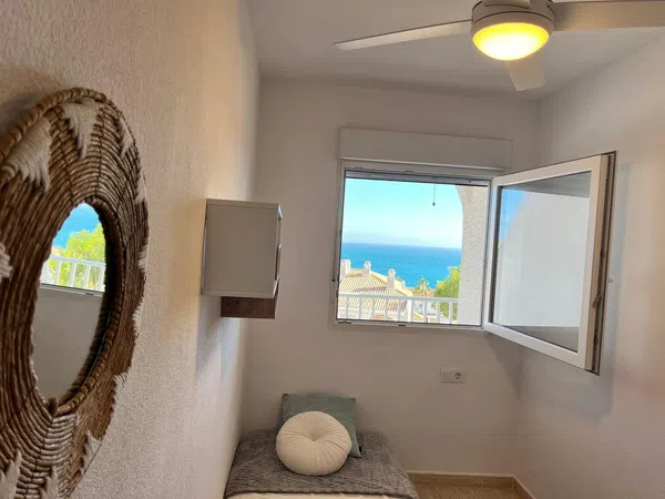 Chalet adosado en Avenida de las Adelfas, 230, Aguamarina - Foto 9