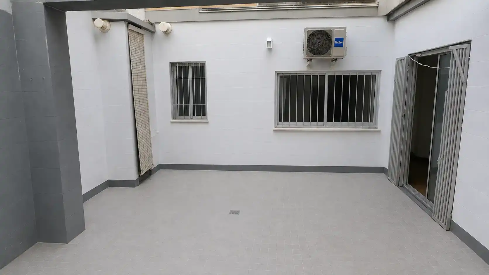Piso en  Carrer Cavallers 66 - Foto 2