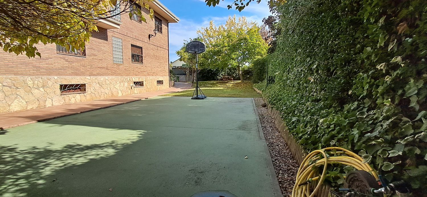 Casa independiente en Barrio Monte Rozas - Foto 6