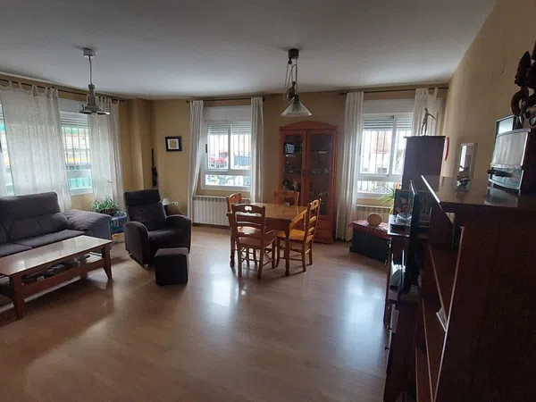 Piso en calle Reñidero de Gallos, 1 - Foto 2