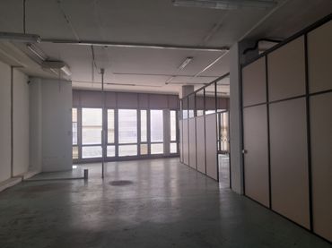 Local comercial en  Travessera Industrial - Foto 4